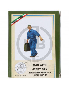 Uomo con tanica 2