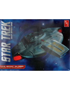 Star Trek Deep Space Nine USS Defiant NX-74205 scala 1/420