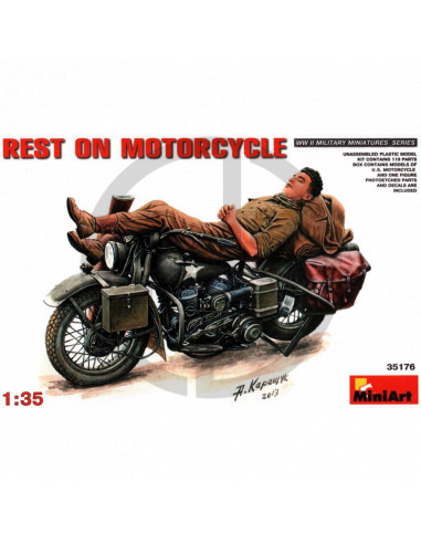 Rest on Motorcycle include 1 figurino